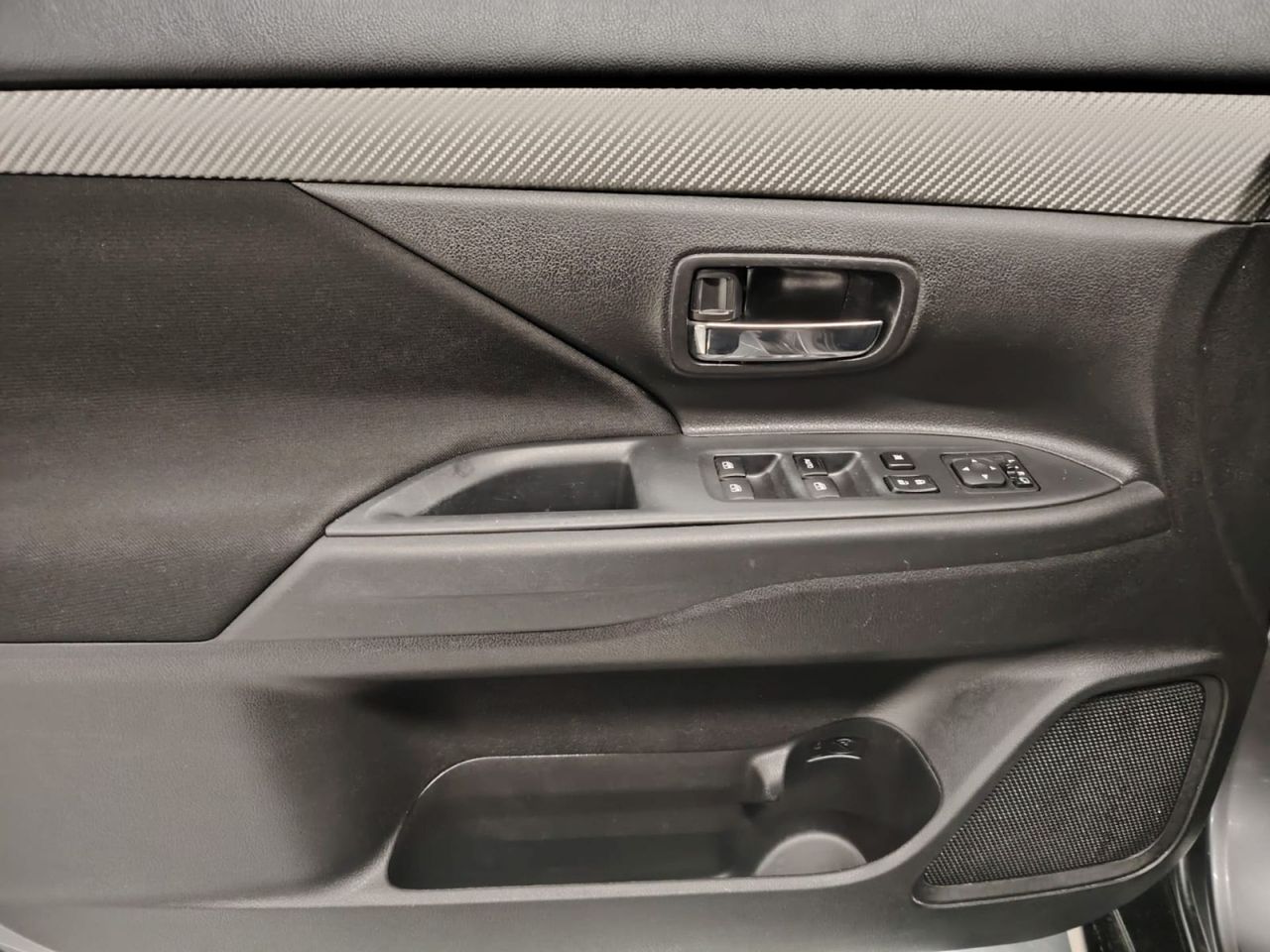 Mitsubishi Outlander 200 MPI Motion CVT 2WD 7 Plazas - Foto 33