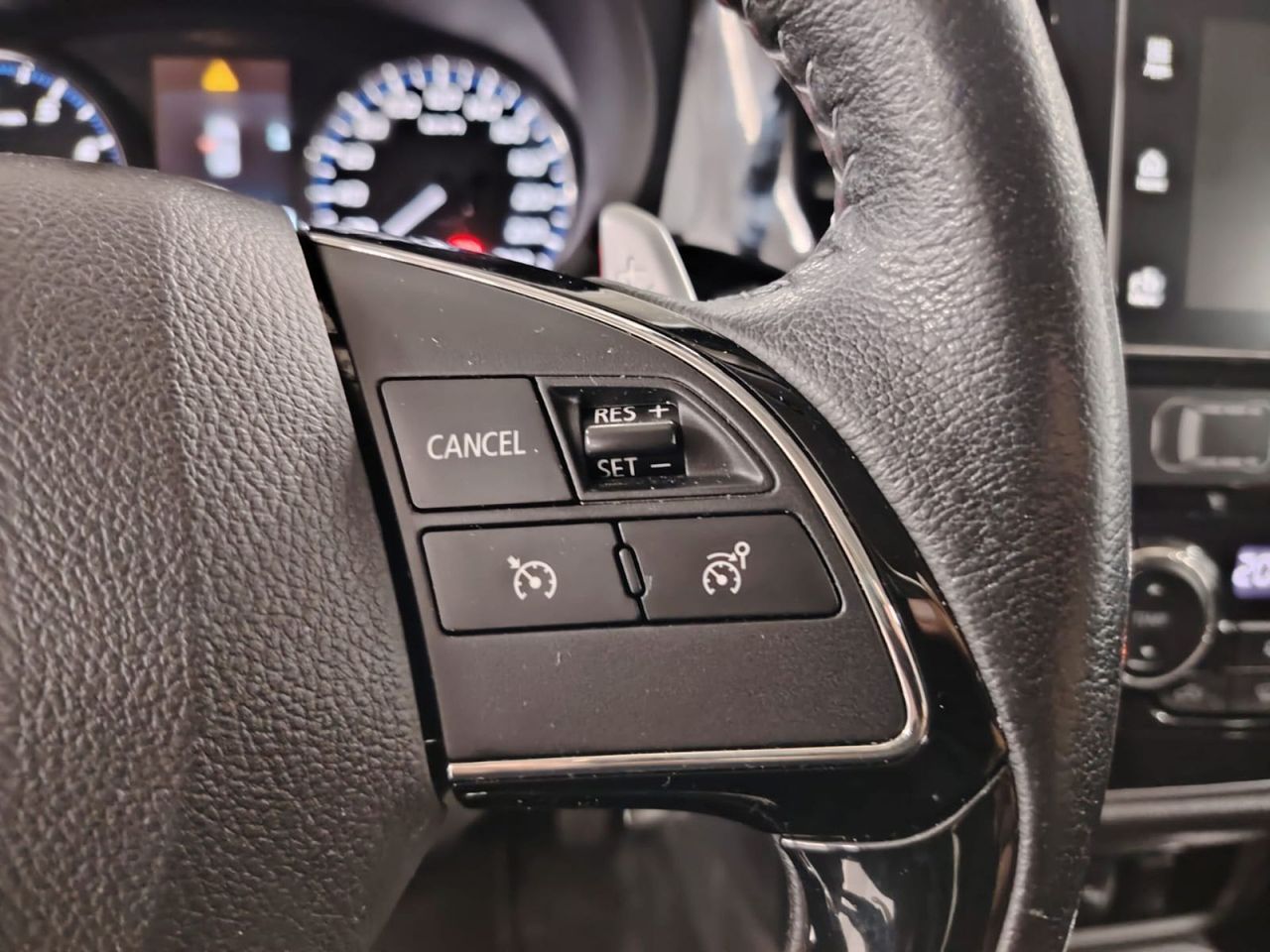 Mitsubishi Outlander 200 MPI Motion CVT 2WD 7 Plazas - Foto 25