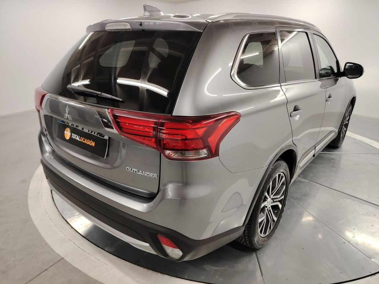 Mitsubishi Outlander 200 MPI Motion CVT 2WD 7 Plazas - Foto 7