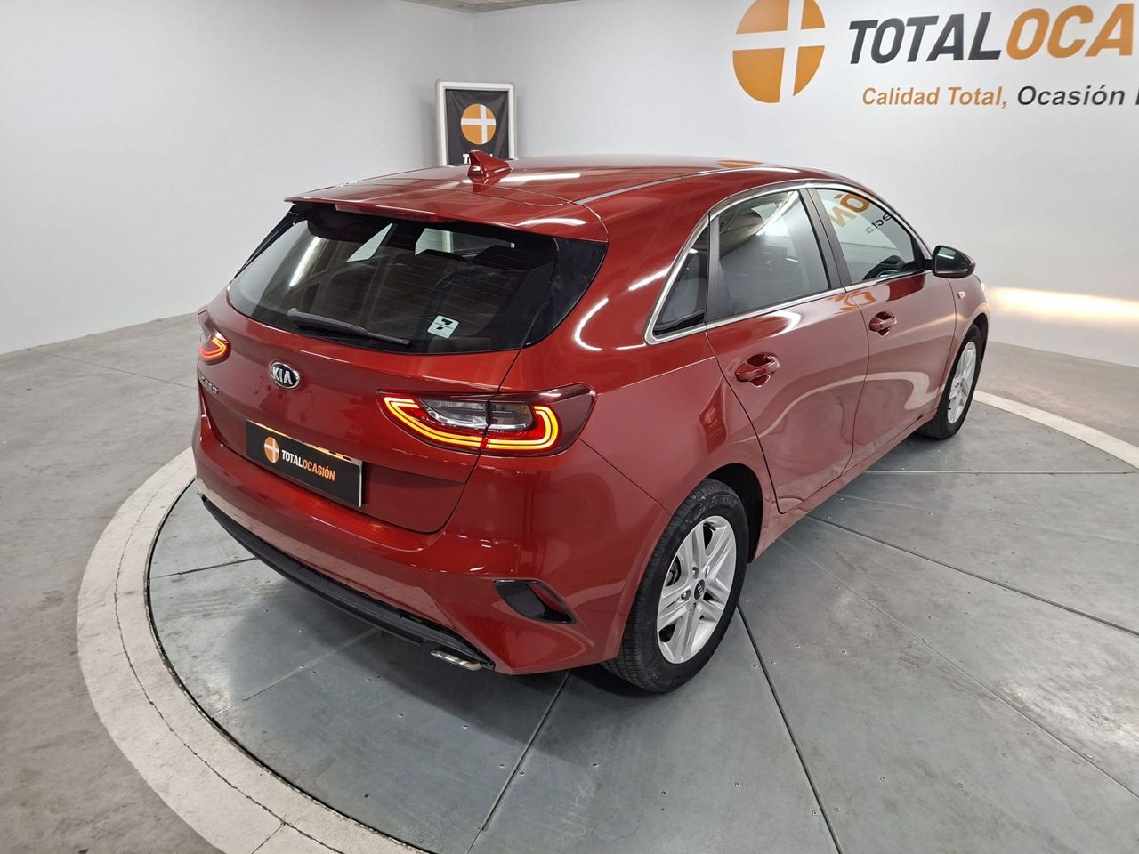 Kia Ceed 1.0 T-GDi 74kW (100CV) Drive - Foto 4