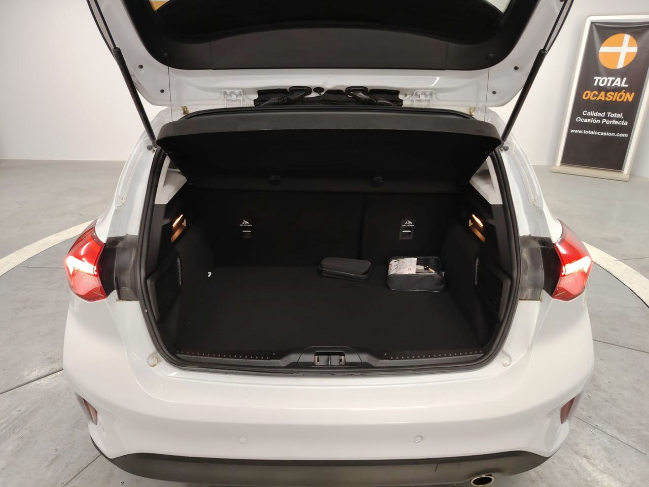 Ford Focus 1.0 Ecoboost 92kW Titanium Auto - Foto 11