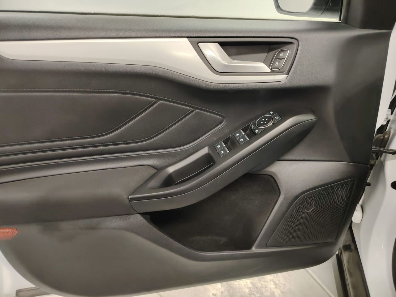 Ford Focus 1.0 Ecoboost 92kW Titanium Auto - Foto 15