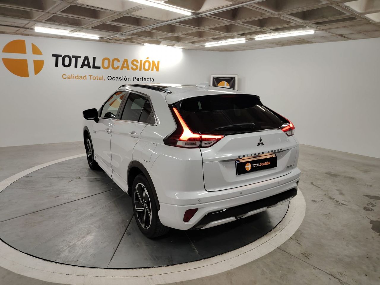 Mitsubishi Eclipse Cross 2.4 PHEV Kaiteki Auto 4WD - Foto 4