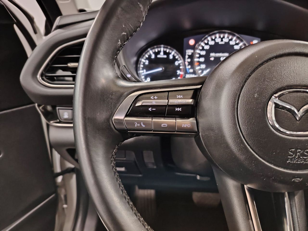 Mazda CX-30 e-SKYACTIV-G 2.0 90 kW 2WD AT Evolution - Foto 16