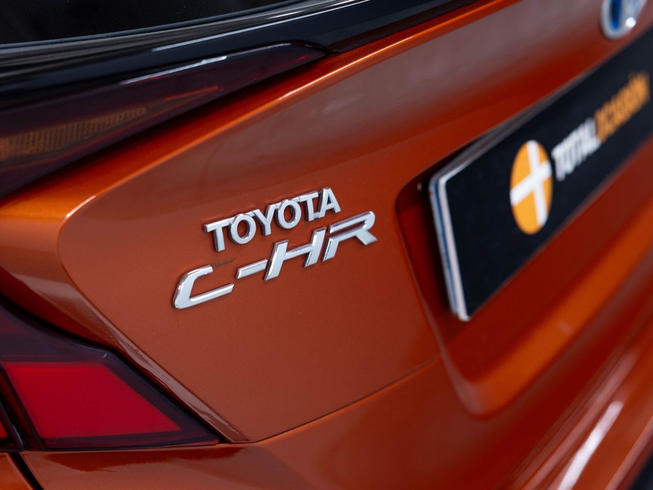 Toyota C-HR 2.0 180H Kaji Edition - Foto 11