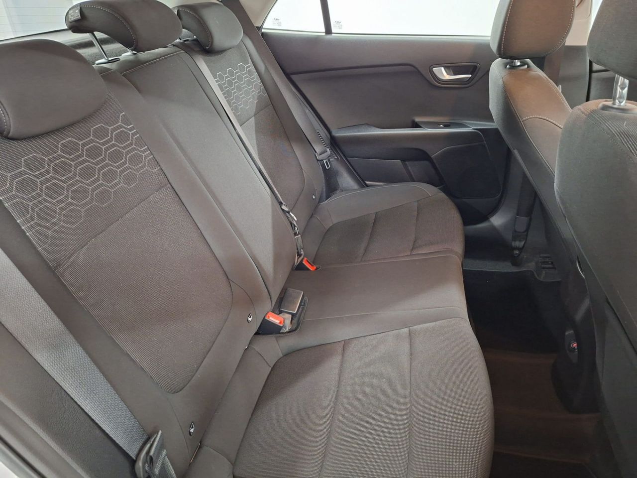 Kia Rio 1.0 T-GDi 74kW (100CV) MHEV iMT Drive - Foto 29