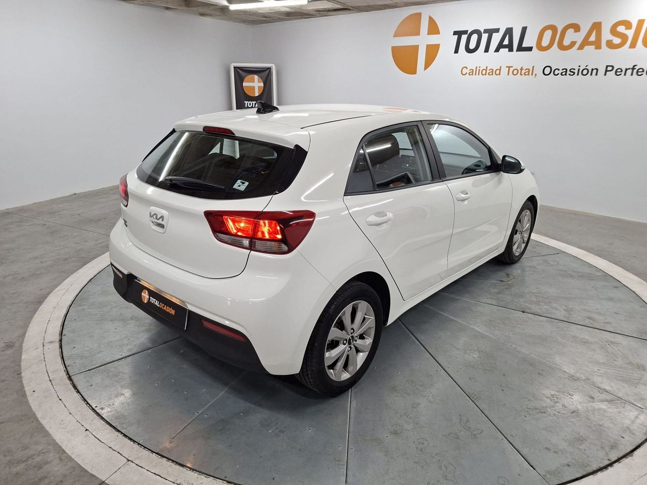 Kia Rio 1.0 T-GDi 74kW (100CV) MHEV iMT Drive - Foto 4