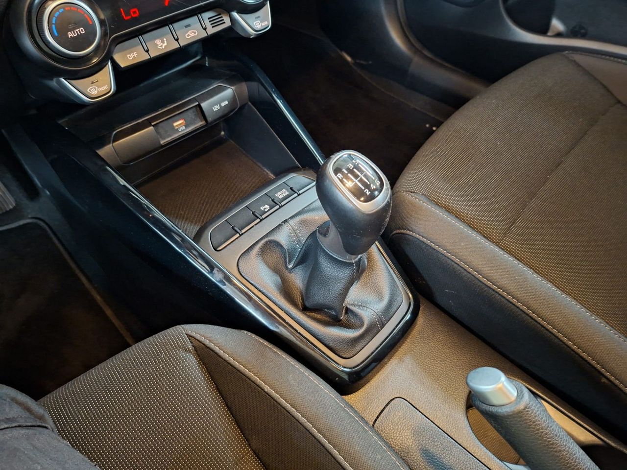 Kia Rio 1.0 T-GDi 74kW (100CV) MHEV iMT Drive - Foto 14