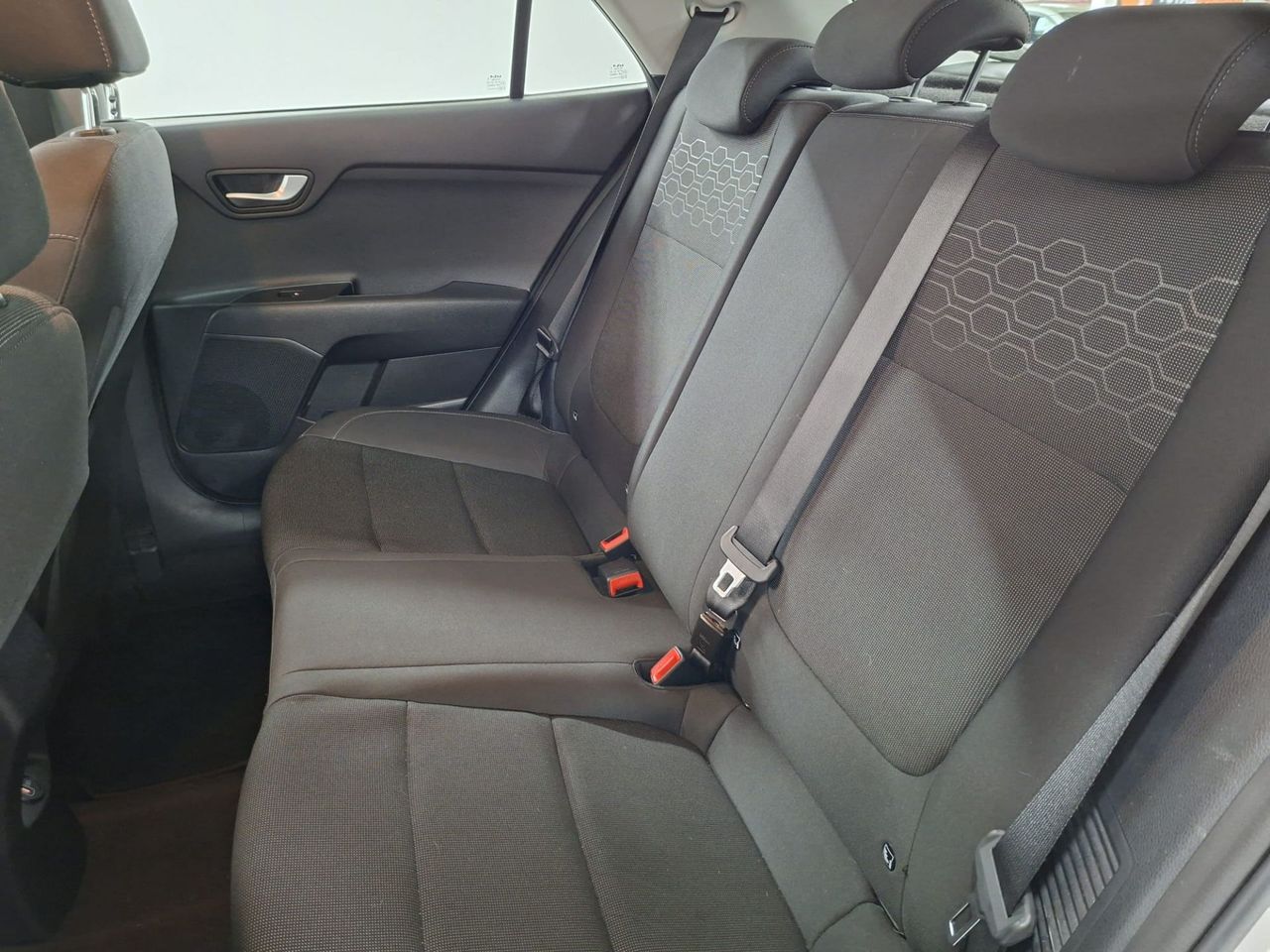 Kia Rio 1.0 T-GDi 74kW (100CV) MHEV iMT Drive - Foto 28