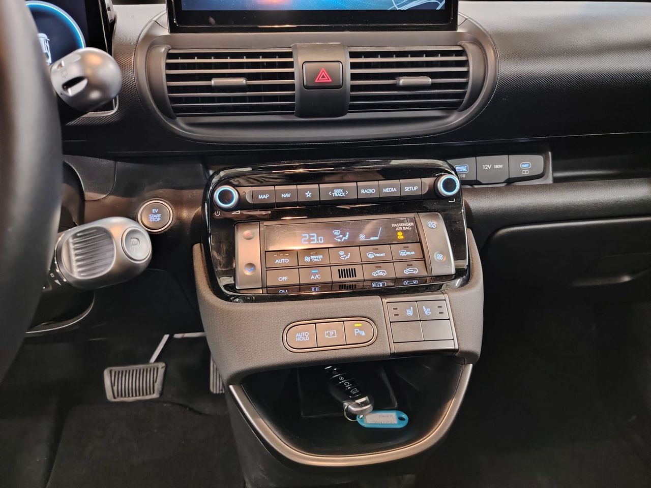 Hyundai Inster 42KWH 71KW (97CV) Maxx - Foto 14