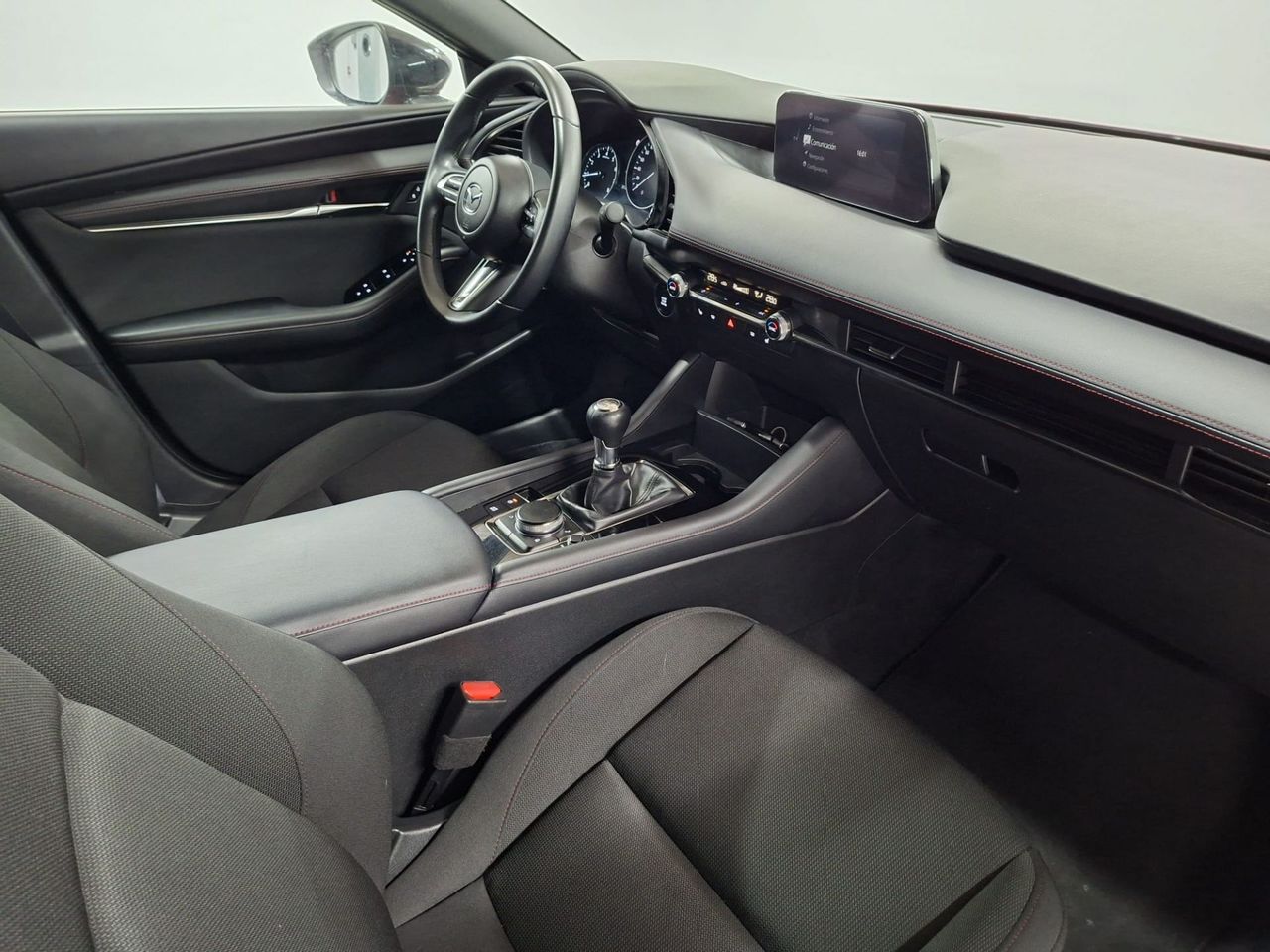 Mazda 3 2.0 e-SKYACTIV-G 88KW HOMURA - Foto 17