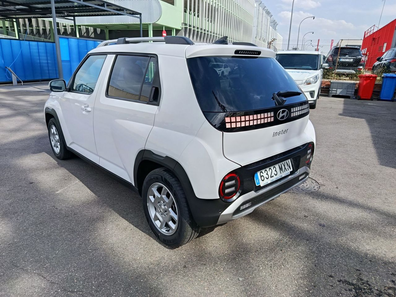 Hyundai Inster 49KWH 85KW (115CV) Maxx - Foto 4