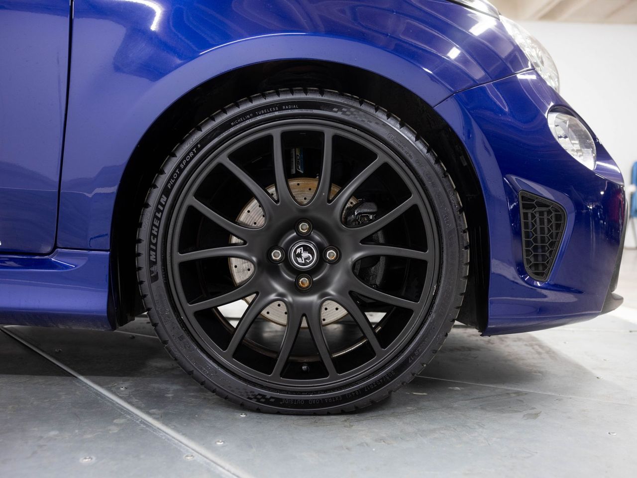 Abarth 500 1.4 16v 121kW Monster Energy Yamaha E6D - Foto 18