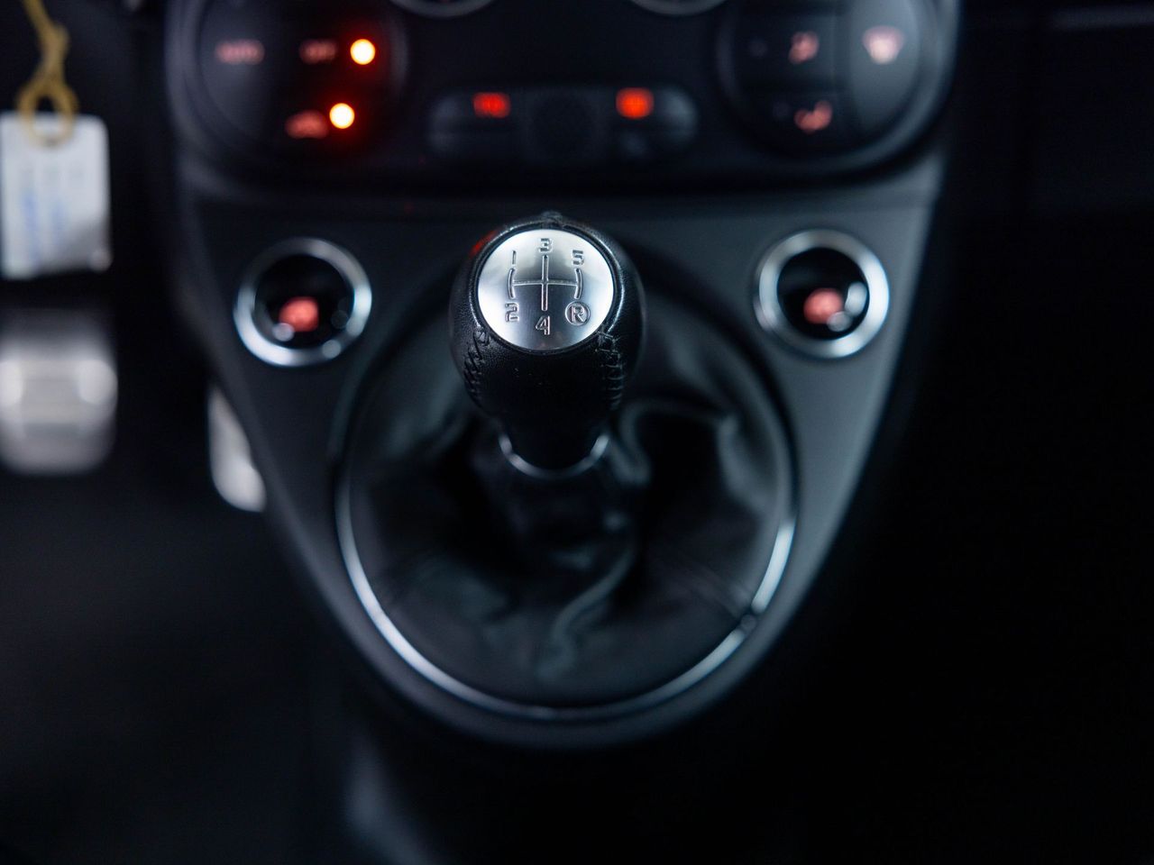 Abarth 500 1.4 16v 121kW Monster Energy Yamaha E6D - Foto 24