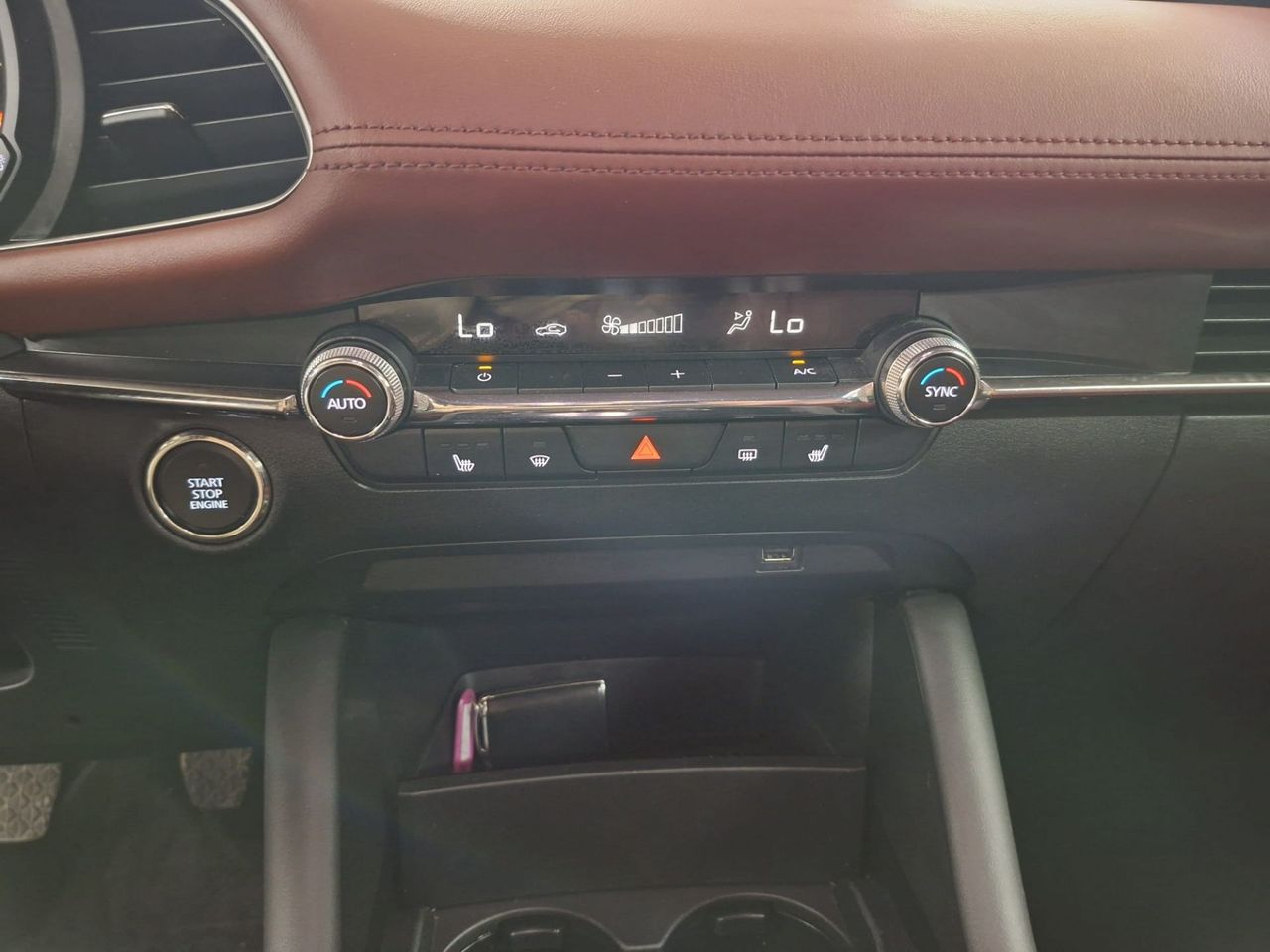 Mazda 3 2.0 SKYACTIV-X ZENITH SAFETY RED - Foto 14