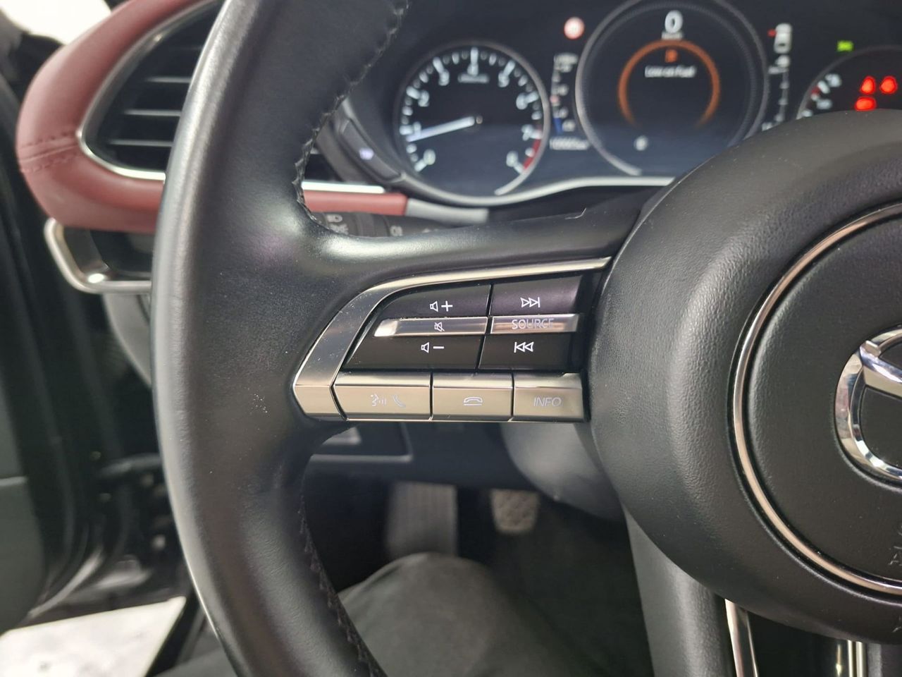 Mazda 3 2.0 SKYACTIV-X ZENITH SAFETY RED - Foto 18
