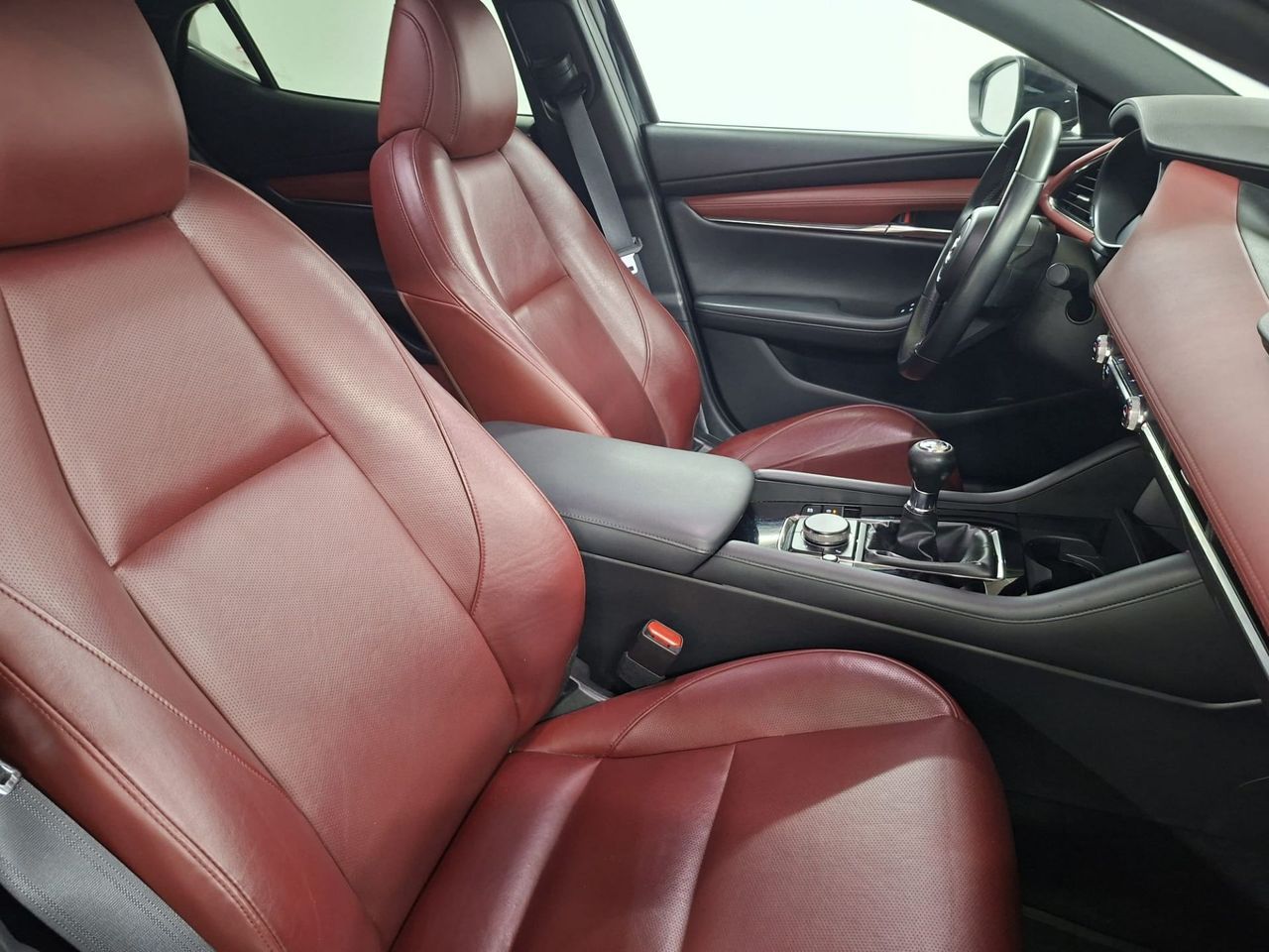 Mazda 3 2.0 SKYACTIV-X ZENITH SAFETY RED - Foto 21