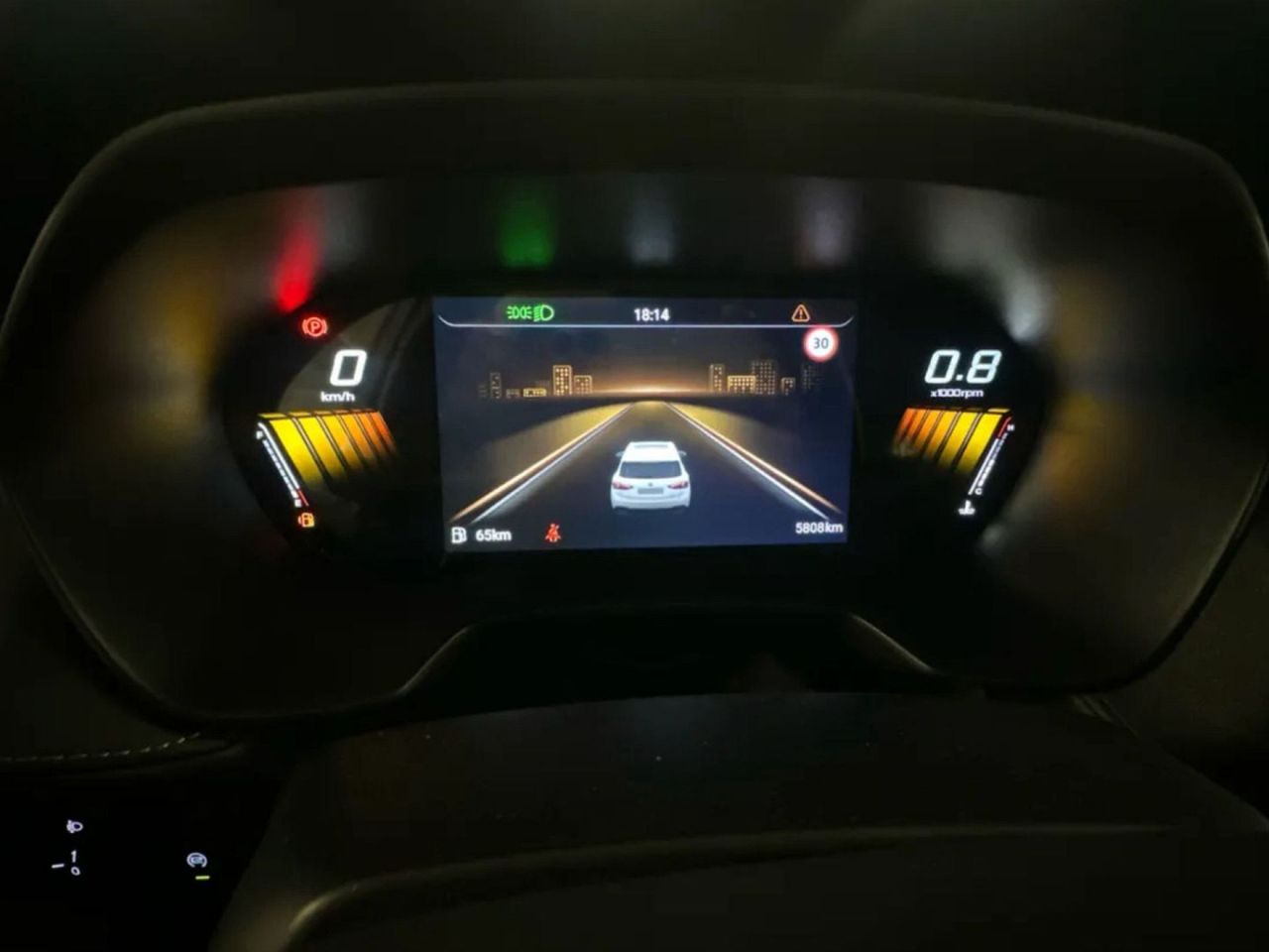 MG ZS 1.5 Comfort - Foto 13