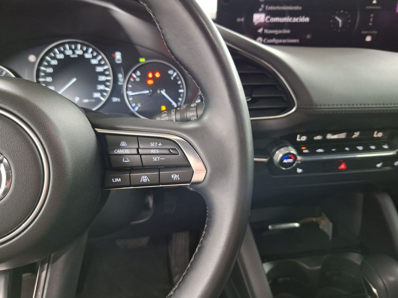 Mazda 3 e-SKYACTIV-G 90KW EXCLUSIVE-LINE PLUS AT - Foto 18