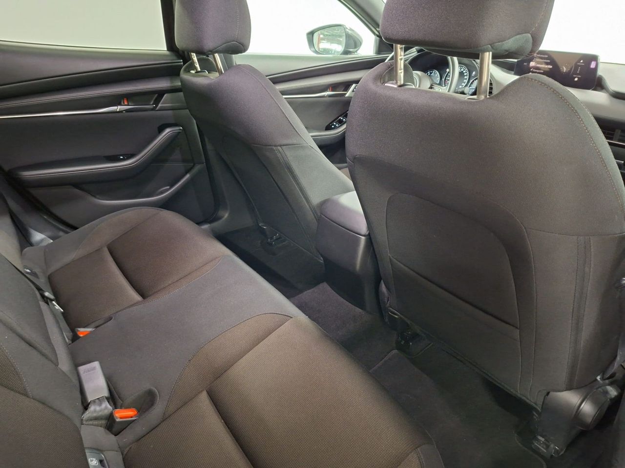 Mazda 3 e-SKYACTIV-G 90KW EXCLUSIVE-LINE PLUS AT - Foto 26