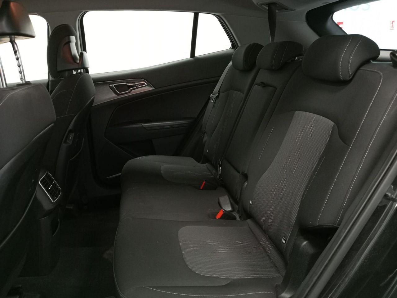 Kia Sportage 1.6 T-GDi 110kW (150CV) Drive 4x2 - Foto 24