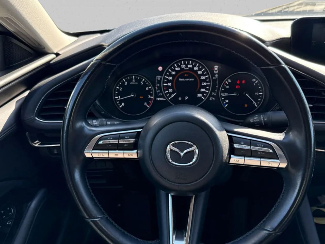 Mazda 3 2.0 e-SKYACTIV-X EVOLUTION - Foto 11