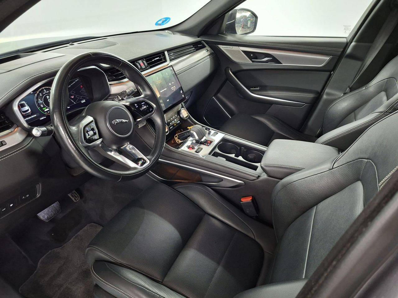 Jaguar F-Pace 2.0 I4 PHEV 404PS AWD Auto R-Dynamic S - Foto 10