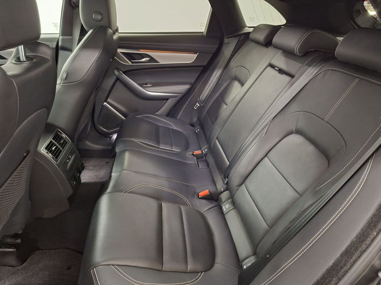 Jaguar F-Pace 2.0 I4 PHEV 404PS AWD Auto R-Dynamic S - Foto 13