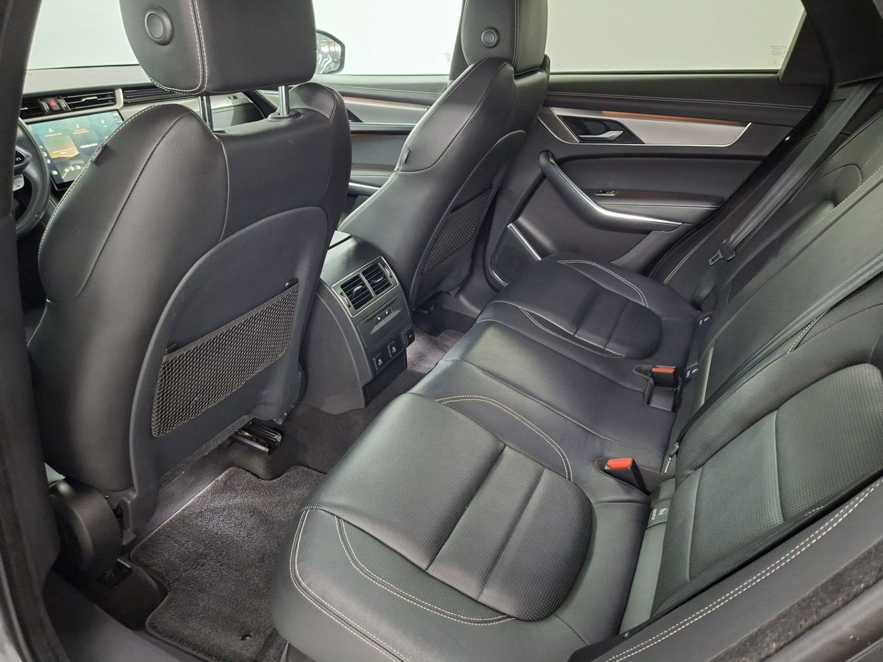 Jaguar F-Pace 2.0 I4 PHEV 404PS AWD Auto R-Dynamic S - Foto 11