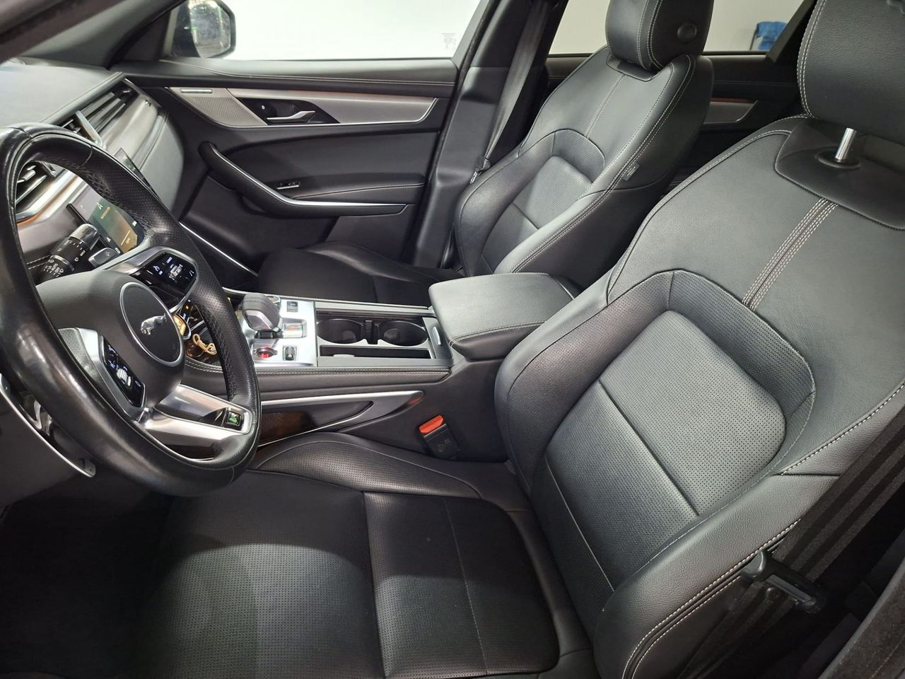 Jaguar F-Pace 2.0 I4 PHEV 404PS AWD Auto R-Dynamic S - Foto 12