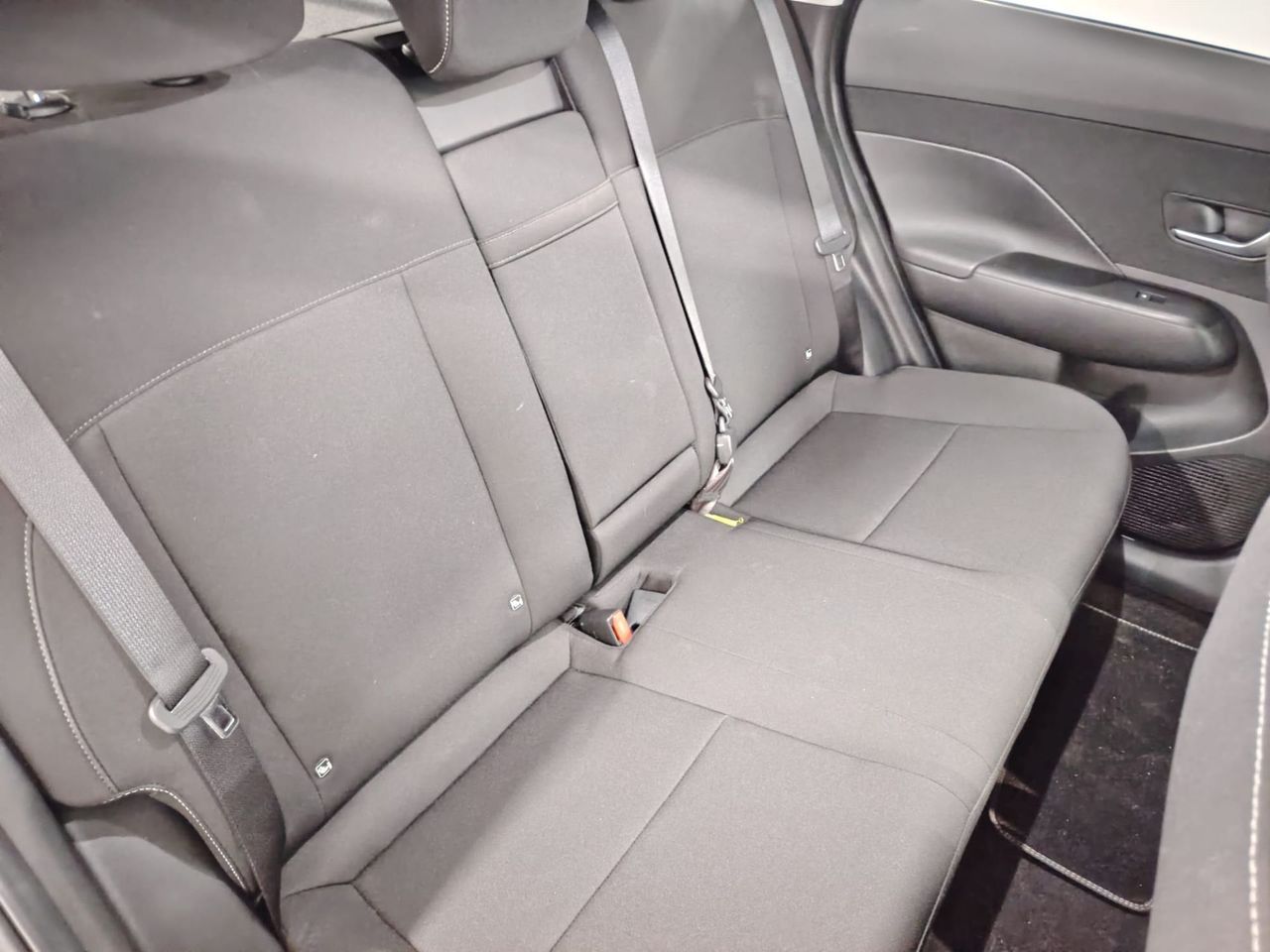 Hyundai Kona EV 115kW 48kWh Flexx - Foto 26