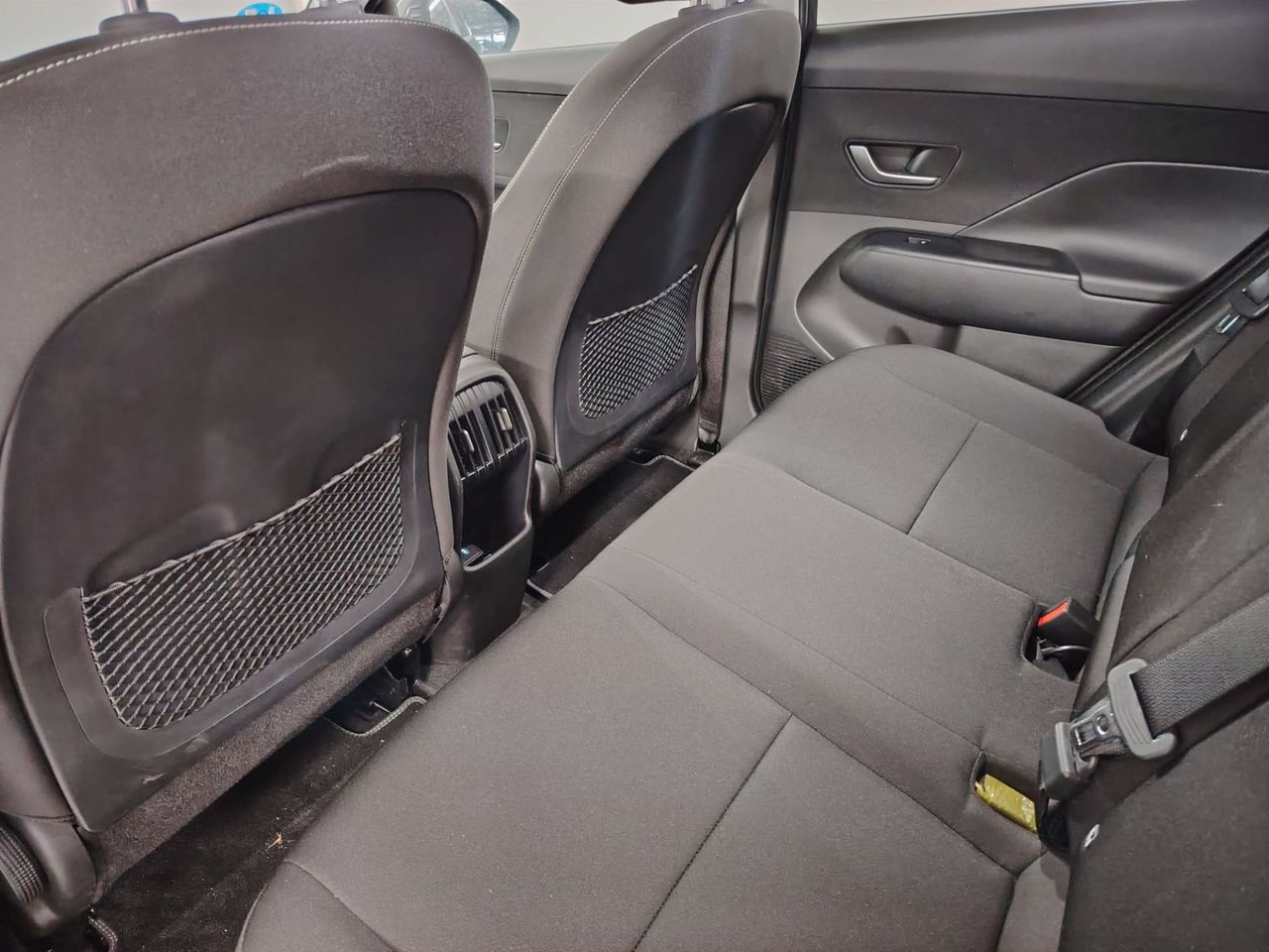 Hyundai Kona EV 115kW 48kWh Flexx - Foto 25