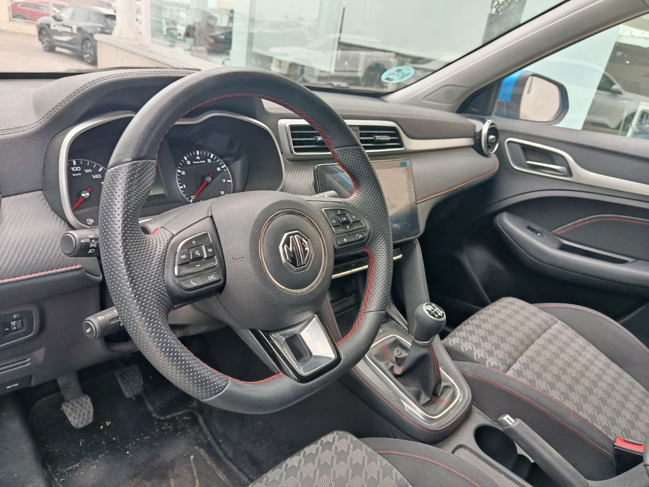 MG ZS 1.5 Comfort - Foto 10