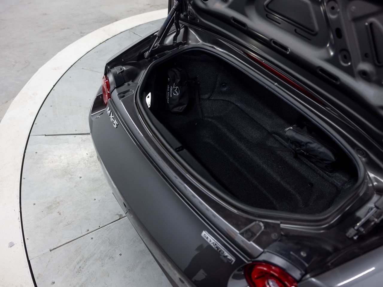 Mazda MX-5 2.0 SKYACTIV-G 135 kW (184 CV) MT Kazari - Foto 10