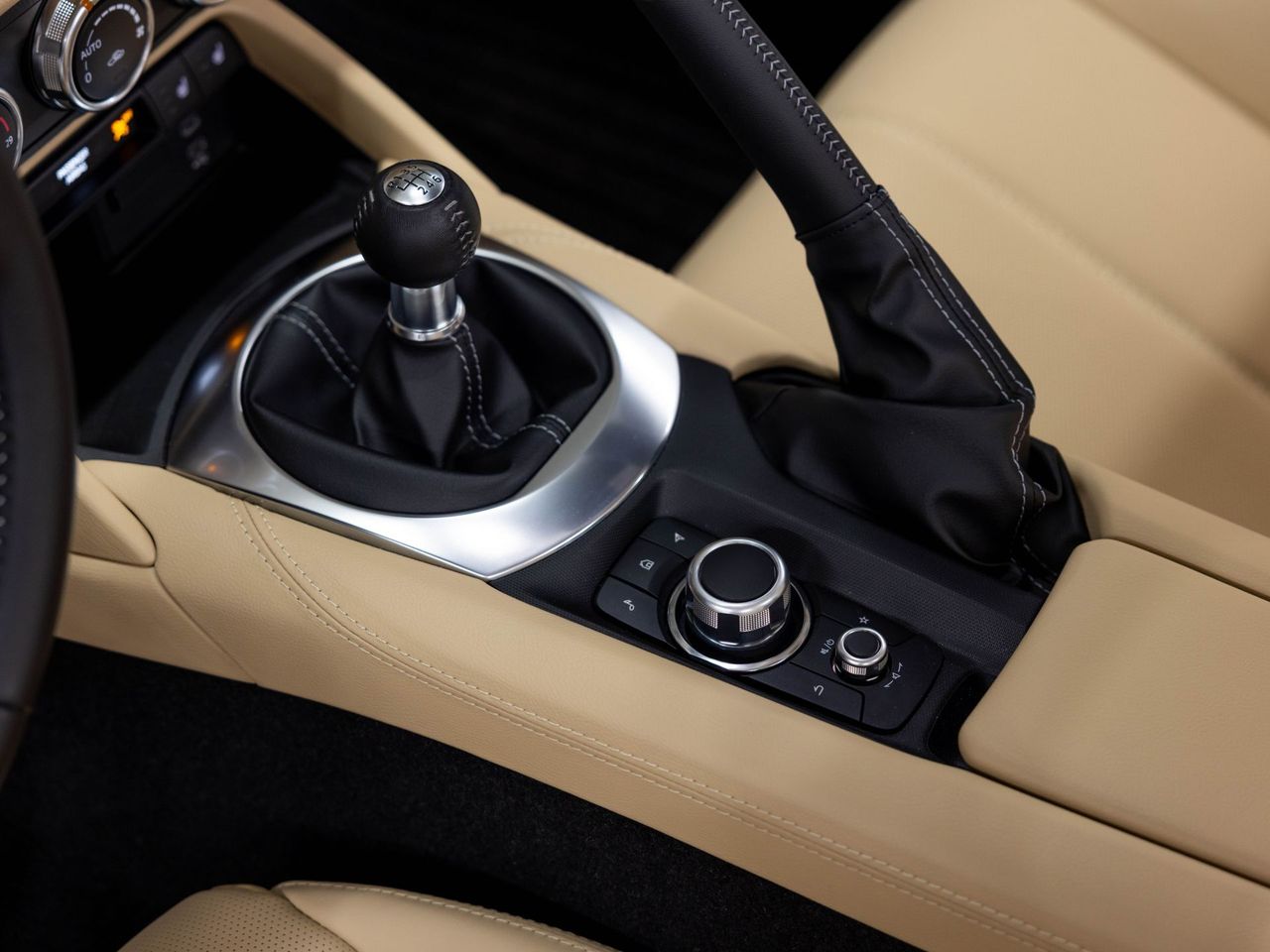 Mazda MX-5 2.0 SKYACTIV-G 135 kW (184 CV) MT Kazari - Foto 18