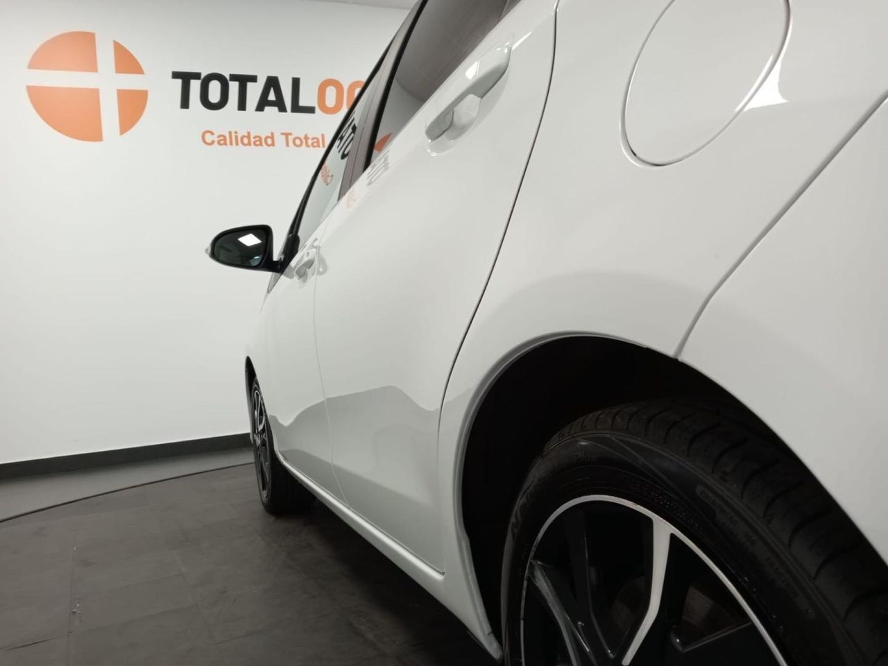 Toyota Yaris 1.3 100 Feel - Foto 32