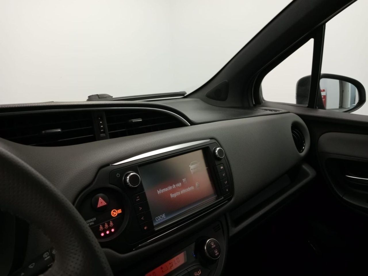 Toyota Yaris 1.3 100 Feel - Foto 21