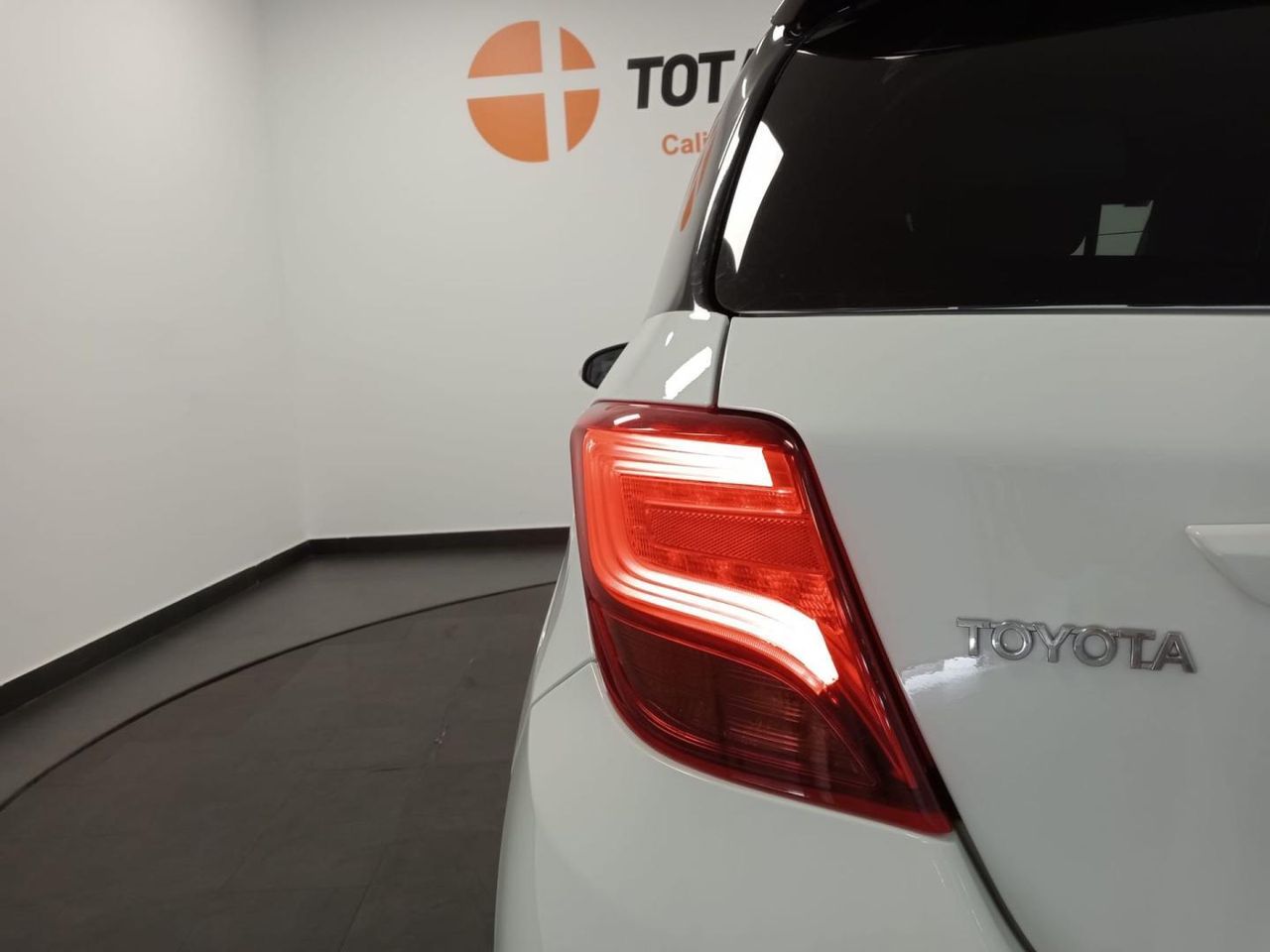 Toyota Yaris 1.3 100 Feel - Foto 35