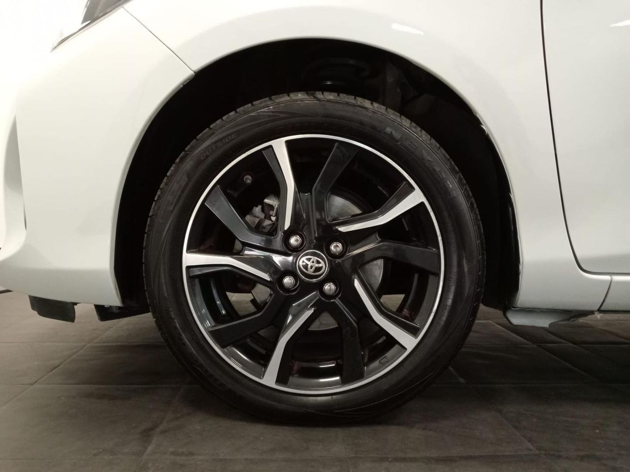 Toyota Yaris 1.3 100 Feel - Foto 15