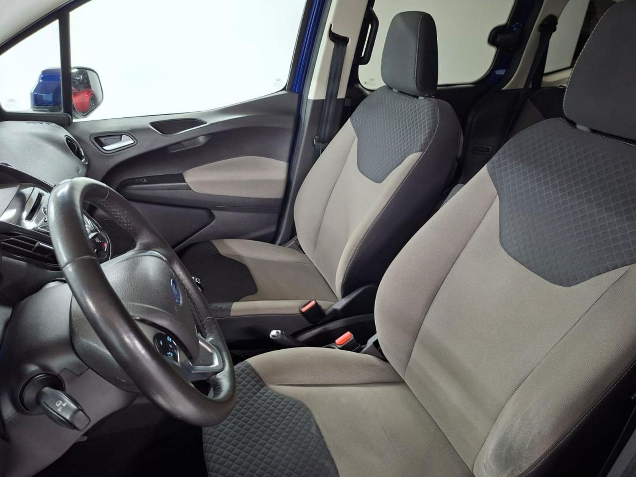 Ford Tourneo Courier 1.0 EcoBoost 74kW (100CV) Trend - Foto 33