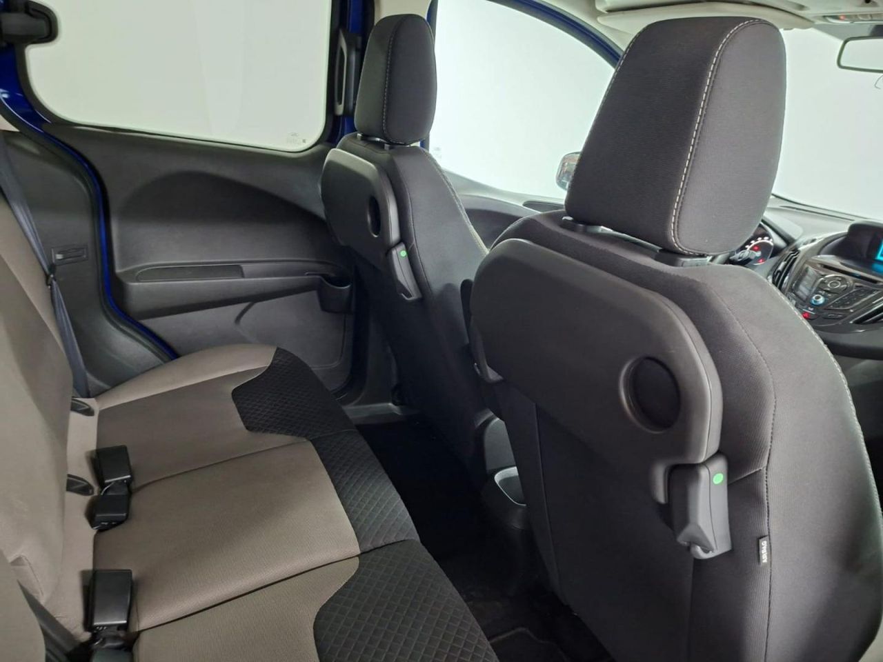Ford Tourneo Courier 1.0 EcoBoost 74kW (100CV) Trend - Foto 31