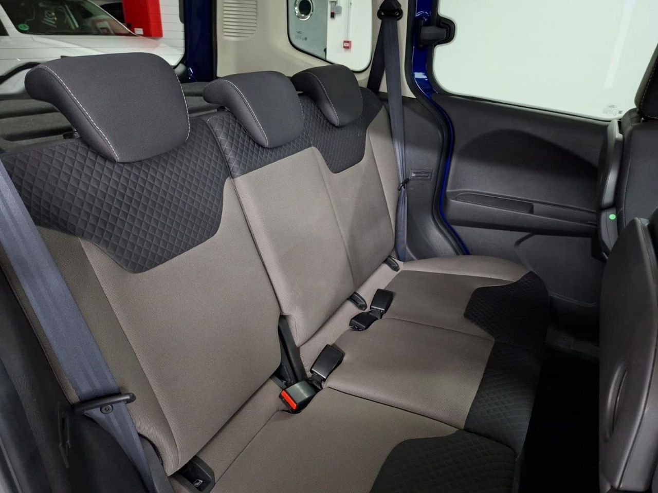 Ford Tourneo Courier 1.0 EcoBoost 74kW (100CV) Trend - Foto 26