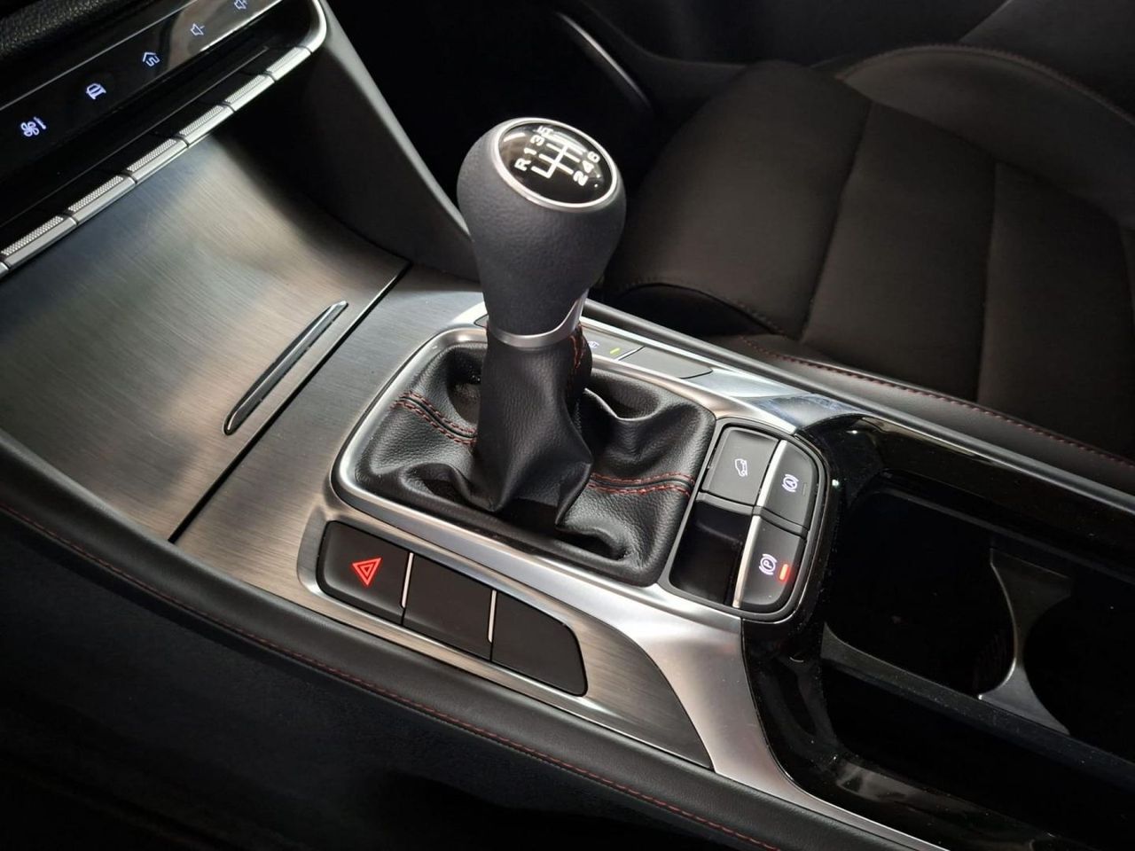 MG HS 1.5 Turbo GDI Comfort - Foto 22