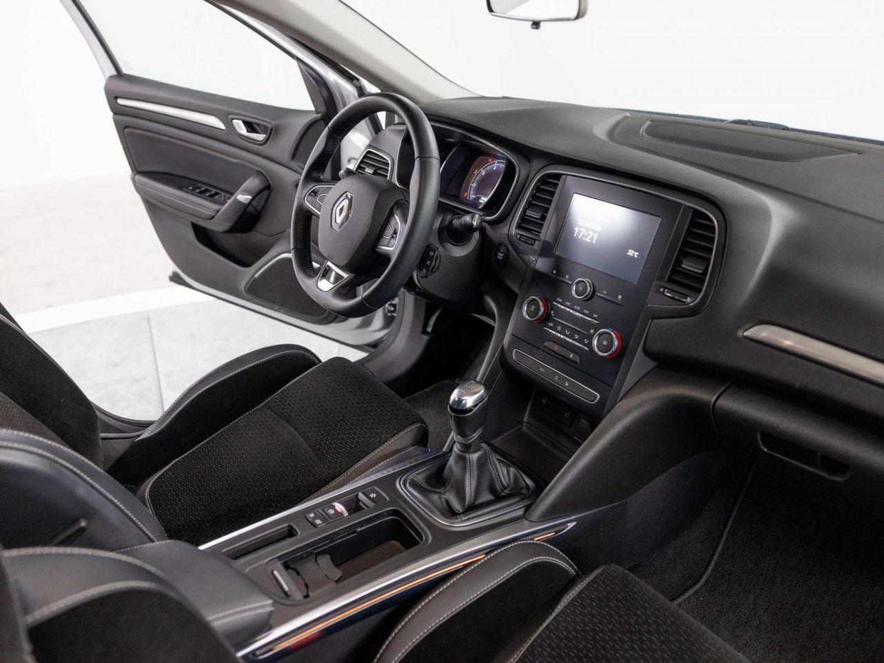 Renault Megane Zen Tce GPF 103 kW (140CV) - Foto 16