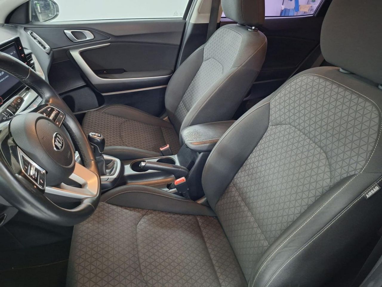 Kia XCeed 1.0 T-GDi Drive 88kW (120CV) - Foto 11