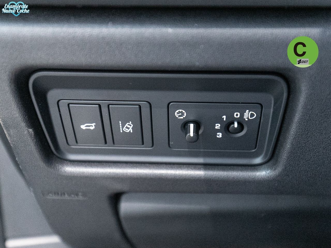 Land-Rover Discovery Sport 2.0L TD4 SE 4x4 110 kW (150 CV) - foto 31