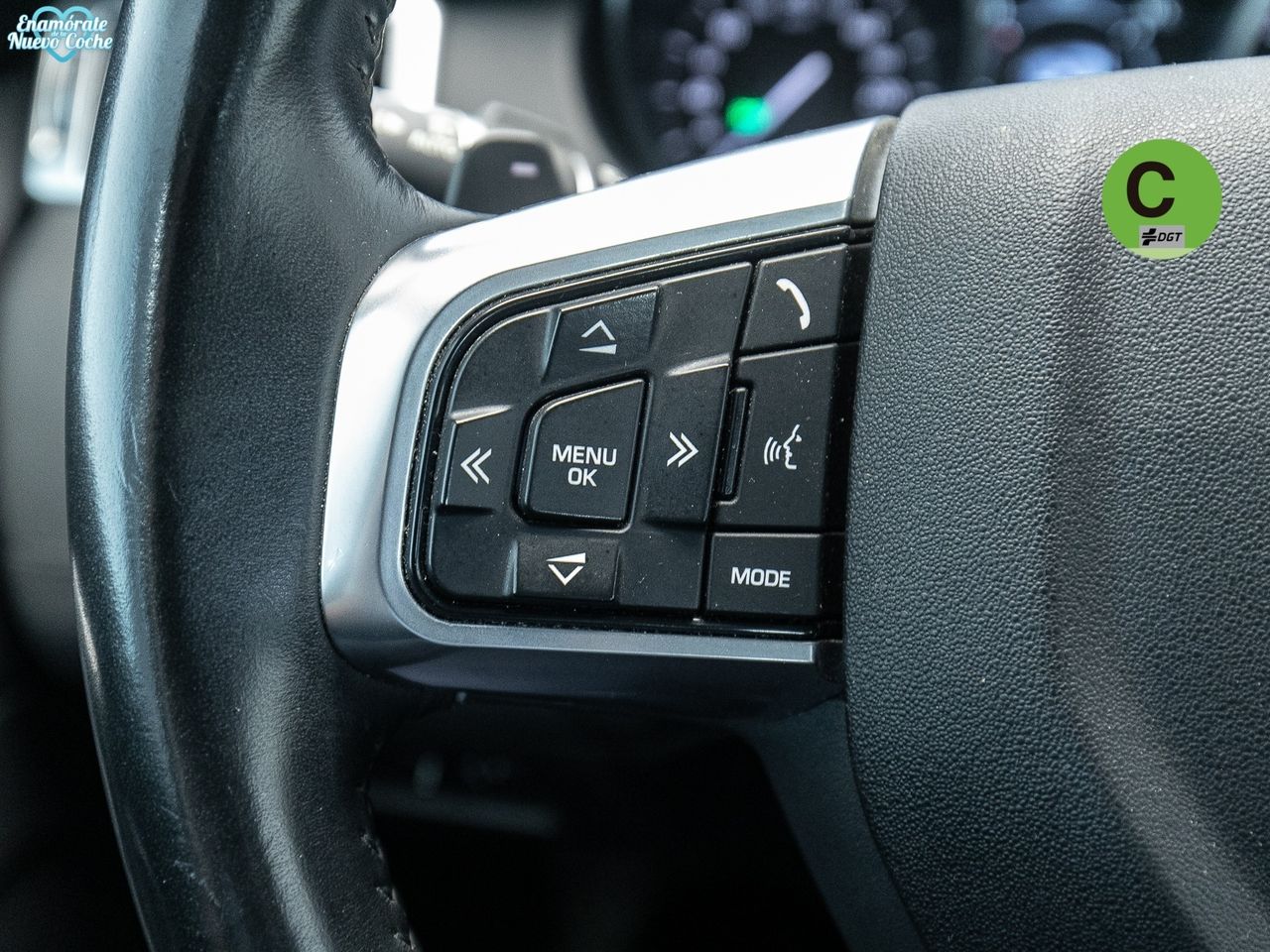 Land-Rover Discovery Sport 2.0L TD4 SE 4x4 110 kW (150 CV) - foto 23