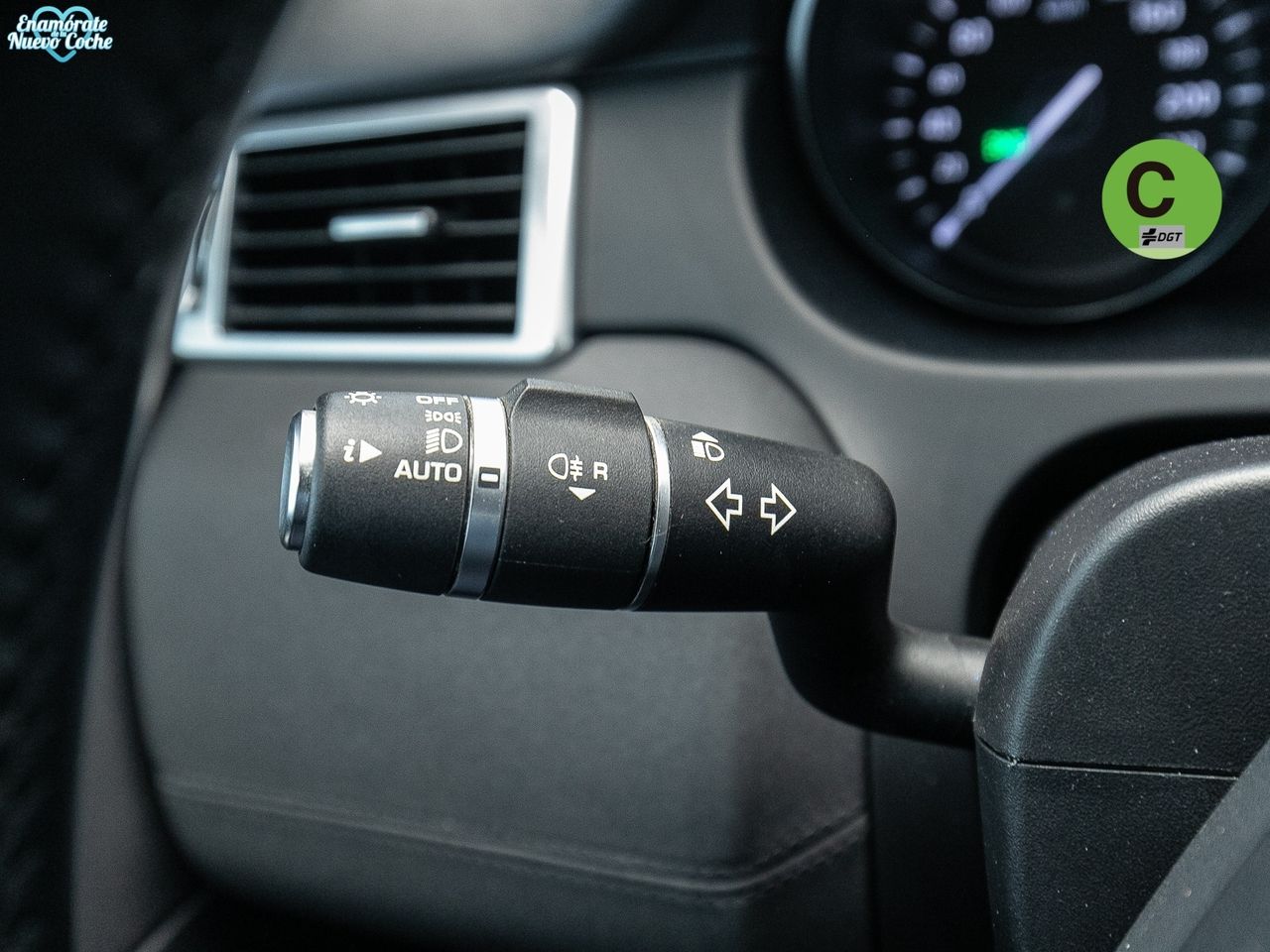 Land-Rover Discovery Sport 2.0L TD4 SE 4x4 110 kW (150 CV) - foto 25