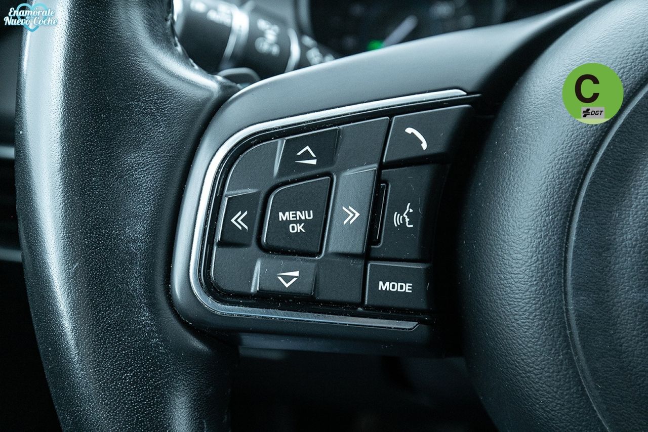 Jaguar F-Pace 2.0L i4D Prestige AWD Auto 177 kW (240 CV) - foto 18