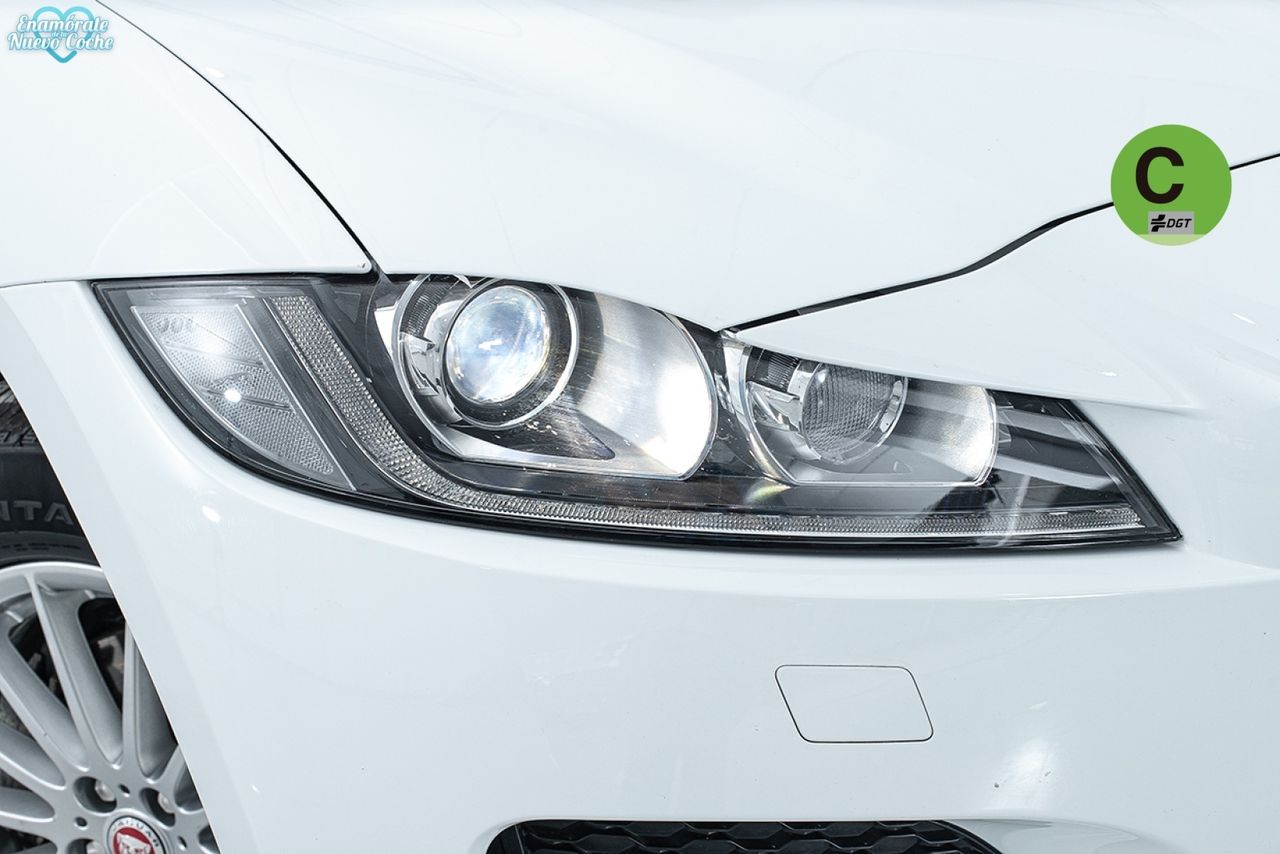 Jaguar F-Pace 2.0L i4D Prestige AWD Auto 177 kW (240 CV) - foto 11